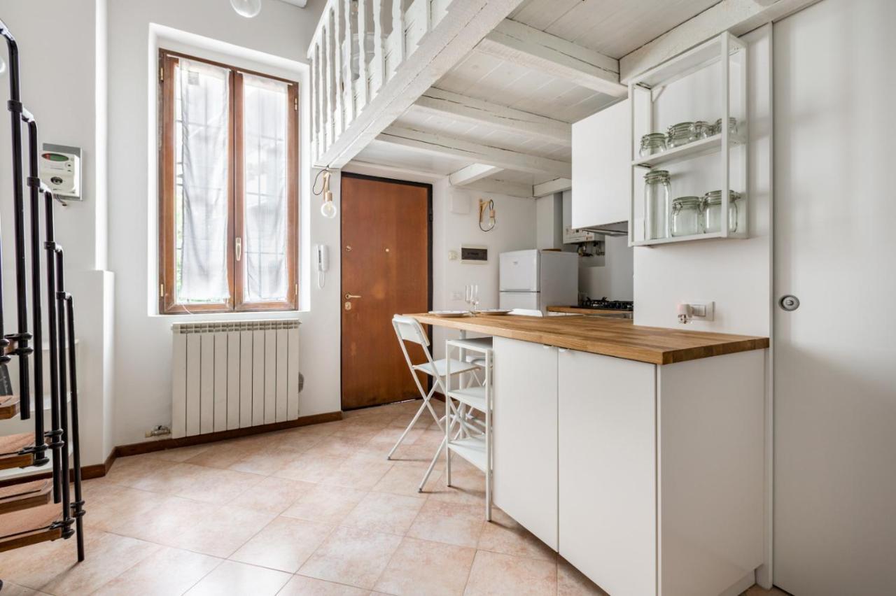 New! Studio Apt 700M From Corso Lodi! Милан Экстерьер фото
